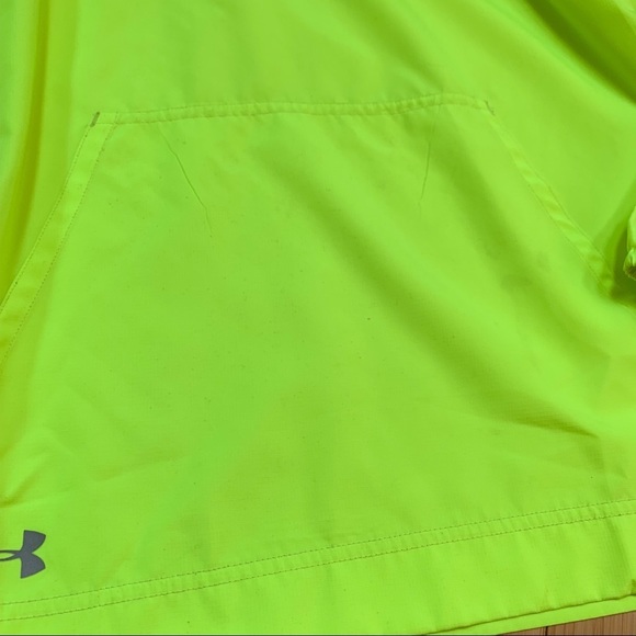 Ua Under Armour Fluorescent Windbreaker Jacket Ylg - Picture 2 of 5